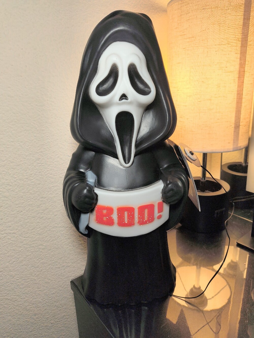 Scream Ghostface "BOO!" Halloween Light Up Decoration